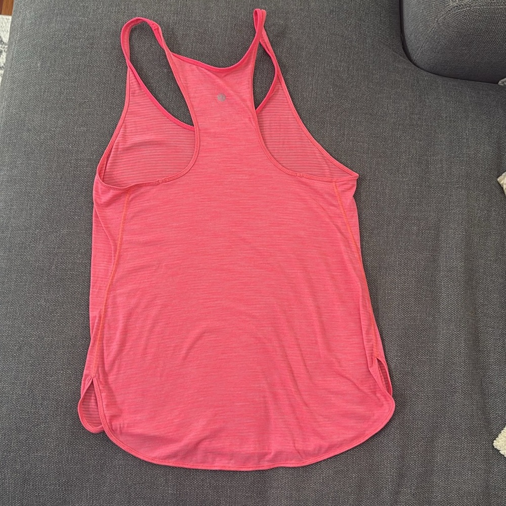 Lululemon Razorback Tank - Picture 5 of 5